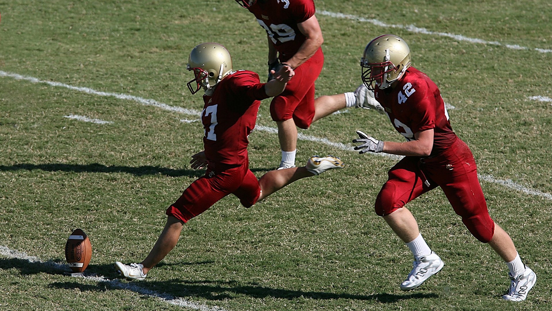 德甲攻守任意球：精彩瞬间令人开怀！，德甲任意球大师